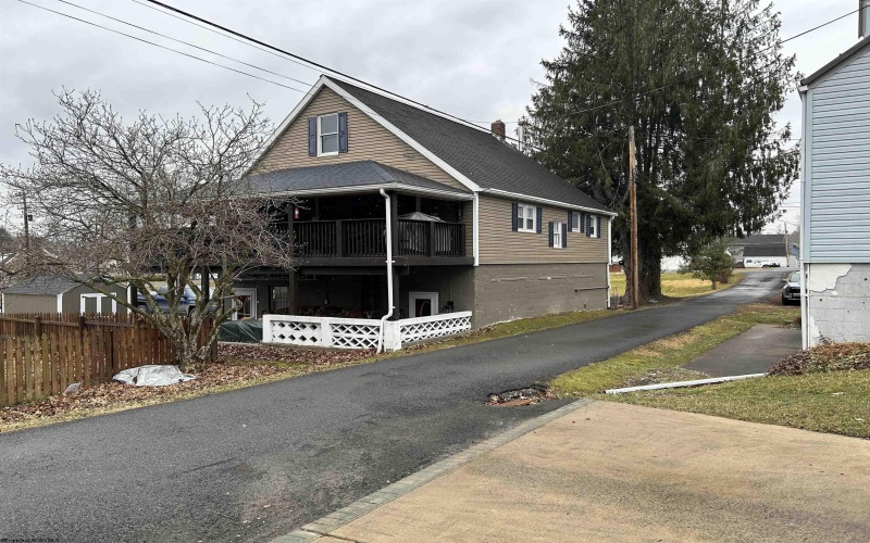 1117 Fleming Avenue, Fairmont, West Virginia 26554, 2 Bedrooms Bedrooms, 5 Rooms Rooms,1 BathroomBathrooms,Single Family Detached,For Sale,Fleming,10163430