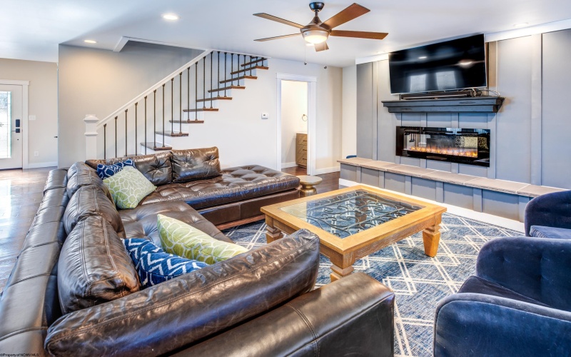 420 Delaware Avenue, Morgantown, West Virginia 26501, 3 Bedrooms Bedrooms, 11 Rooms Rooms,3 BathroomsBathrooms,Single Family Detached,For Sale,Delaware,10163445 420 Delaware Avenue, Morgantown, West Virginia 26501, 3 Bedrooms Bedrooms, 11 Rooms Rooms,3 BathroomsBathrooms,Single Family Detached,For Sale,Delaware,10163445