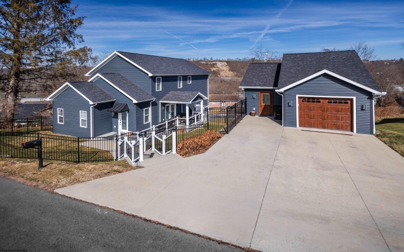 420 Delaware Avenue, Morgantown, West Virginia 26501, 3 Bedrooms Bedrooms, 11 Rooms Rooms,3 BathroomsBathrooms,Single Family Detached,For Sale,Delaware,10163445 420 Delaware Avenue, Morgantown, West Virginia 26501, 3 Bedrooms Bedrooms, 11 Rooms Rooms,3 BathroomsBathrooms,Single Family Detached,For Sale,Delaware,10163445