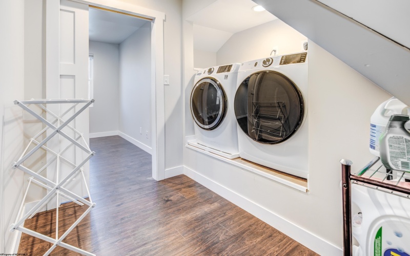 420 Delaware Avenue, Morgantown, West Virginia 26501, 3 Bedrooms Bedrooms, 11 Rooms Rooms,3 BathroomsBathrooms,Single Family Detached,For Sale,Delaware,10163445 420 Delaware Avenue, Morgantown, West Virginia 26501, 3 Bedrooms Bedrooms, 11 Rooms Rooms,3 BathroomsBathrooms,Single Family Detached,For Sale,Delaware,10163445