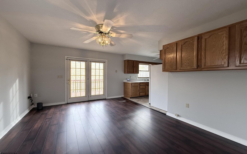 125 Hill Street, Bridgeport, West Virginia 26330, 2 Bedrooms Bedrooms, 5 Rooms Rooms,2 BathroomsBathrooms,Single Family Attached,For Sale,Hill,10163443 125 Hill Street, Bridgeport, West Virginia 26330, 2 Bedrooms Bedrooms, 5 Rooms Rooms,2 BathroomsBathrooms,Single Family Attached,For Sale,Hill,10163443