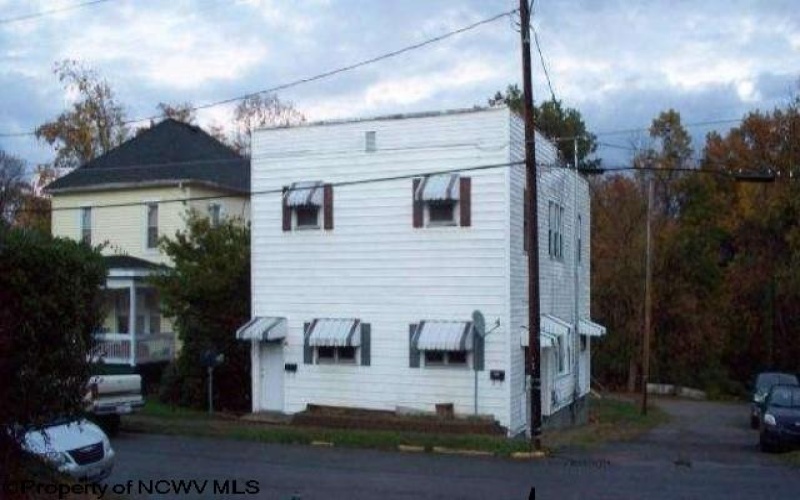 415/415.5 Duncan Avenue, Clarksburg, West Virginia 26301, ,Multi-unit/income,For Sale,Duncan,10163440