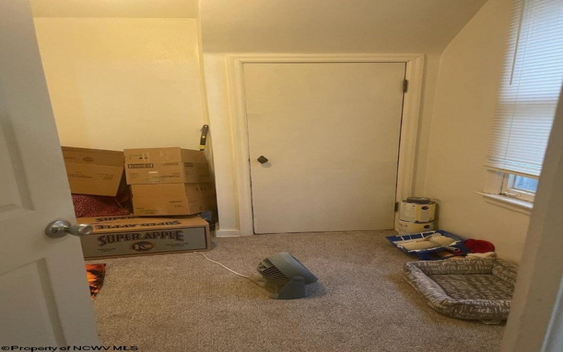 415/415.5 Duncan Avenue, Clarksburg, West Virginia 26301, ,Multi-unit/income,For Sale,Duncan,10163440