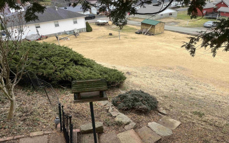 611 Broad Street, Weston, West Virginia 26452, 2 Bedrooms Bedrooms, 5 Rooms Rooms,1 BathroomBathrooms,Single Family Detached,For Sale,Broad,10163456