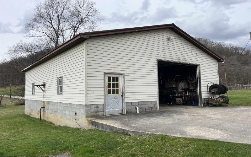 8945 Seneca Trail, Mill Creek, West Virginia 26280, 3 Bedrooms Bedrooms, 9 Rooms Rooms,2 BathroomsBathrooms,Single Family Detached,For Sale,Seneca,10163466