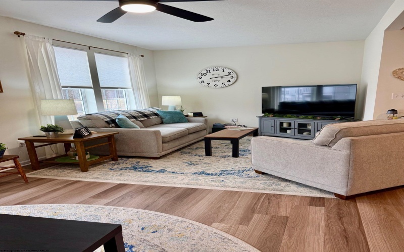 17 Dover Court, Bridgeport, West Virginia 26330, 3 Bedrooms Bedrooms, 5 Rooms Rooms,2 BathroomsBathrooms,Single Family Attached,For Sale,Dover,10163461 17 Dover Court, Bridgeport, West Virginia 26330, 3 Bedrooms Bedrooms, 5 Rooms Rooms,2 BathroomsBathrooms,Single Family Attached,For Sale,Dover,10163461