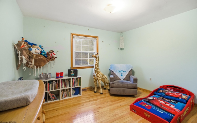 165 Winding Way, Clarksburg, West Virginia 26330, 3 Bedrooms Bedrooms, 9 Rooms Rooms,2 BathroomsBathrooms,Single Family Detached,For Sale,Winding,10163464