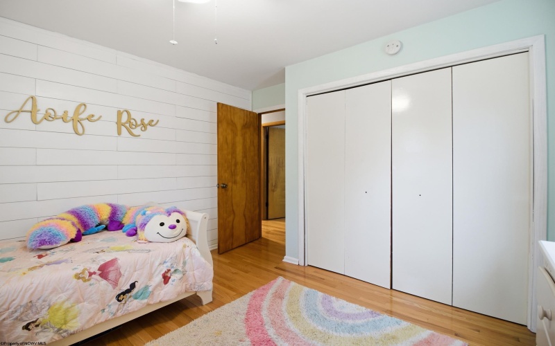 165 Winding Way, Clarksburg, West Virginia 26330, 3 Bedrooms Bedrooms, 9 Rooms Rooms,2 BathroomsBathrooms,Single Family Detached,For Sale,Winding,10163464