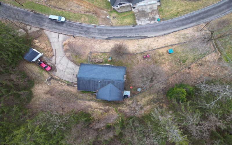 165 Winding Way, Clarksburg, West Virginia 26330, 3 Bedrooms Bedrooms, 9 Rooms Rooms,2 BathroomsBathrooms,Single Family Detached,For Sale,Winding,10163464