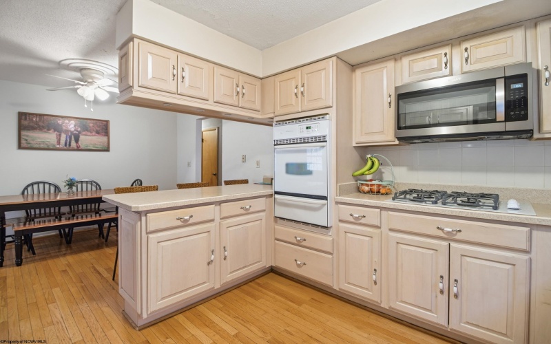 165 Winding Way, Clarksburg, West Virginia 26330, 3 Bedrooms Bedrooms, 9 Rooms Rooms,2 BathroomsBathrooms,Single Family Detached,For Sale,Winding,10163464