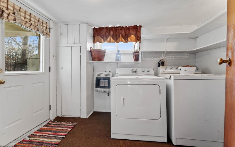 612 Beaumont Drive, Morgantown, West Virginia 26508, 2 Bedrooms Bedrooms, 4 Rooms Rooms,2 BathroomsBathrooms,Single Family Detached,For Sale,Beaumont,10163463