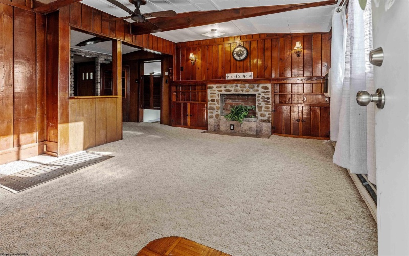 612 Beaumont Drive, Morgantown, West Virginia 26508, 2 Bedrooms Bedrooms, 4 Rooms Rooms,2 BathroomsBathrooms,Single Family Detached,For Sale,Beaumont,10163463