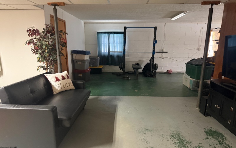 102 McCormic Drive, French Creek, West Virginia 26218, 3 Bedrooms Bedrooms, 9 Rooms Rooms,2 BathroomsBathrooms,Single Family Detached,For Sale,McCormic,10163462