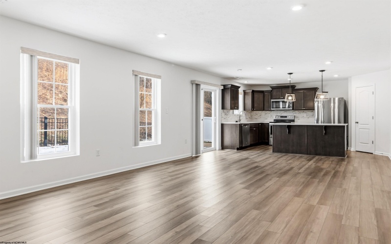 353 Bay Street, Morgantown, West Virginia 26508, 4 Bedrooms Bedrooms, 8 Rooms Rooms,2 BathroomsBathrooms,Single Family Detached,For Sale,Bay,10163477