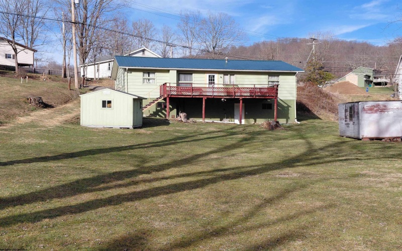 32 Circle Drive, Mount Clare, West Virginia 26408, 3 Bedrooms Bedrooms, 5 Rooms Rooms,1 BathroomBathrooms,Single Family Detached,For Sale,Circle,10163476