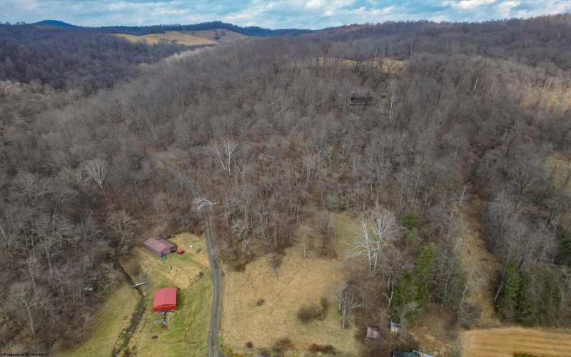 756 Pine Grove Road, Fairmont, West Virginia 26559, 3 Bedrooms Bedrooms, 8 Rooms Rooms,2 BathroomsBathrooms,Single Family Detached,For Sale,Pine Grove,10163475