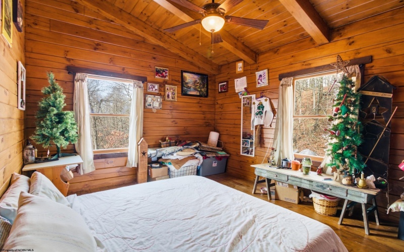 756 Pine Grove Road, Fairmont, West Virginia 26559, 3 Bedrooms Bedrooms, 8 Rooms Rooms,2 BathroomsBathrooms,Single Family Detached,For Sale,Pine Grove,10163475