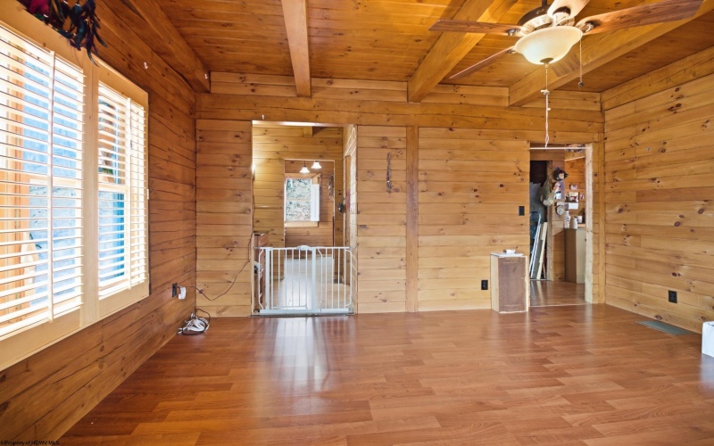 756 Pine Grove Road, Fairmont, West Virginia 26559, 3 Bedrooms Bedrooms, 8 Rooms Rooms,2 BathroomsBathrooms,Single Family Detached,For Sale,Pine Grove,10163475