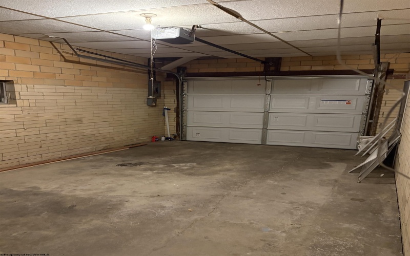 1206 Country Club Road, Fairmont, West Virginia 26554, 3 Bedrooms Bedrooms, 7 Rooms Rooms,1 BathroomBathrooms,Single Family Detached,For Sale,Country Club,10163473