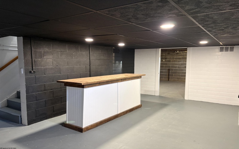 1206 Country Club Road, Fairmont, West Virginia 26554, 3 Bedrooms Bedrooms, 7 Rooms Rooms,1 BathroomBathrooms,Single Family Detached,For Sale,Country Club,10163473