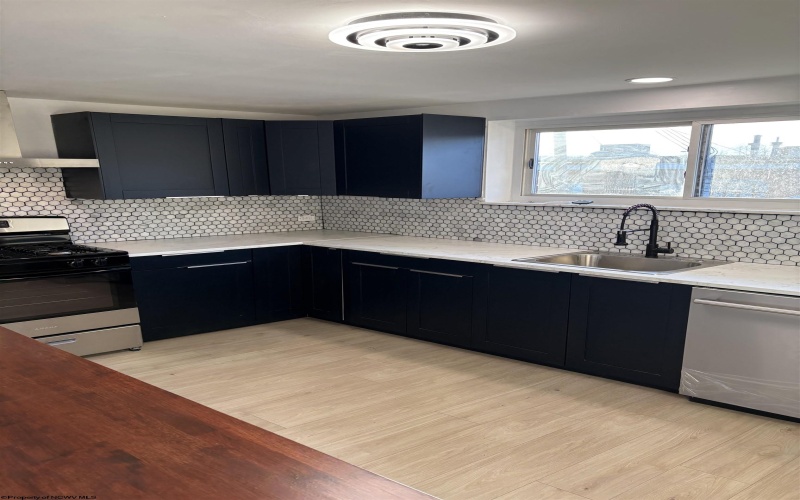 1206 Country Club Road, Fairmont, West Virginia 26554, 3 Bedrooms Bedrooms, 7 Rooms Rooms,1 BathroomBathrooms,Single Family Detached,For Sale,Country Club,10163473