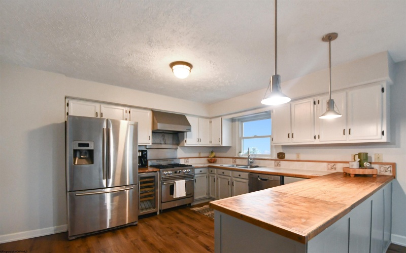 909 Cottonwood Street, Morgantown, West Virginia 26505, 3 Bedrooms Bedrooms, 7 Rooms Rooms,3 BathroomsBathrooms,Single Family Detached,For Sale,Cottonwood,10163470 909 Cottonwood Street, Morgantown, West Virginia 26505, 3 Bedrooms Bedrooms, 7 Rooms Rooms,3 BathroomsBathrooms,Single Family Detached,For Sale,Cottonwood,10163470