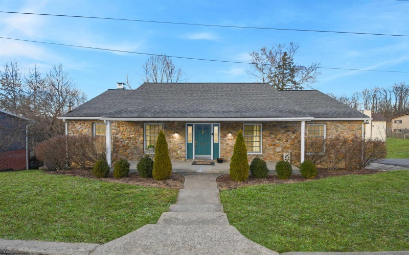 909 Cottonwood Street, Morgantown, West Virginia 26505, 3 Bedrooms Bedrooms, 7 Rooms Rooms,3 BathroomsBathrooms,Single Family Detached,For Sale,Cottonwood,10163470 909 Cottonwood Street, Morgantown, West Virginia 26505, 3 Bedrooms Bedrooms, 7 Rooms Rooms,3 BathroomsBathrooms,Single Family Detached,For Sale,Cottonwood,10163470