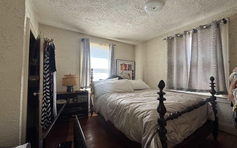 523 7th Street, Clarksburg, West Virginia 26301, 3 Bedrooms Bedrooms, 8 Rooms Rooms,2 BathroomsBathrooms,Single Family Detached,For Sale,7th,10163471