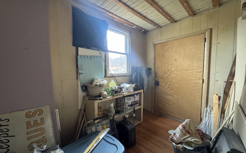 523 7th Street, Clarksburg, West Virginia 26301, 3 Bedrooms Bedrooms, 8 Rooms Rooms,2 BathroomsBathrooms,Single Family Detached,For Sale,7th,10163471