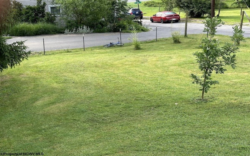 523 7th Street, Clarksburg, West Virginia 26301, 3 Bedrooms Bedrooms, 8 Rooms Rooms,2 BathroomsBathrooms,Single Family Detached,For Sale,7th,10163471