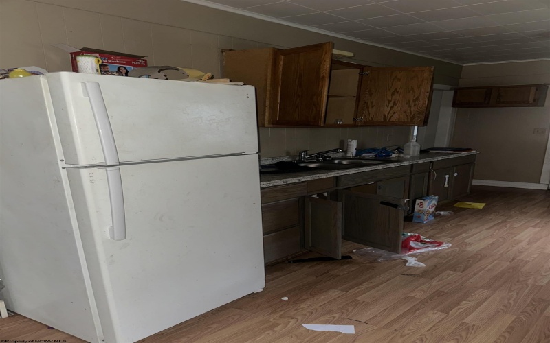 1208 River Avenue, Weston, West Virginia 26452, 3 Bedrooms Bedrooms, 6 Rooms Rooms,1 BathroomBathrooms,Single Family Detached,For Sale,River,10163478 1208 River Avenue, Weston, West Virginia 26452, 3 Bedrooms Bedrooms, 6 Rooms Rooms,1 BathroomBathrooms,Single Family Detached,For Sale,River,10163478