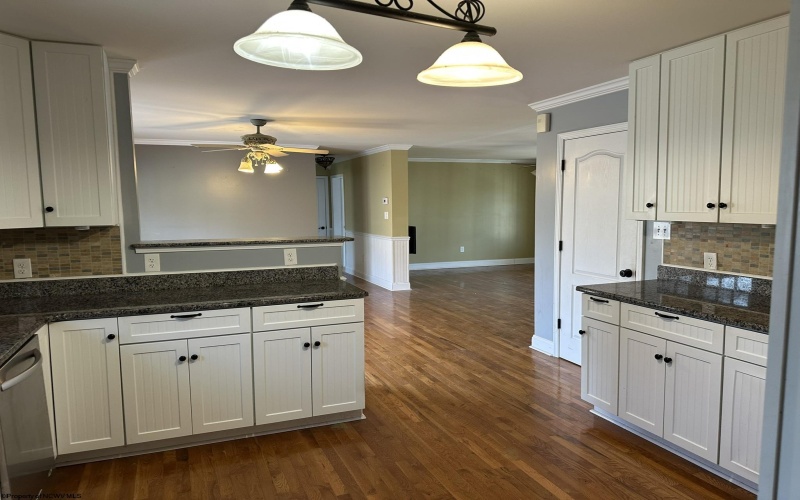 30 Forbes Drive, Buckhannon, West Virginia 26201, 4 Bedrooms Bedrooms, 10 Rooms Rooms,3 BathroomsBathrooms,Single Family Detached,For Sale,Forbes,10163491