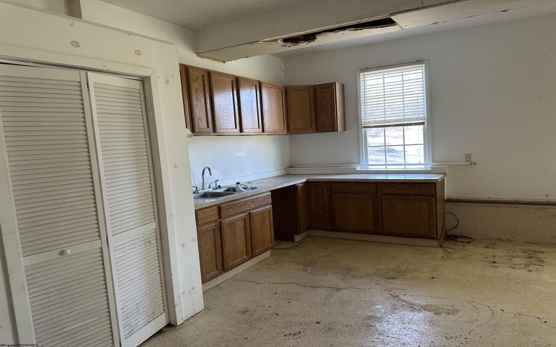 30 Forbes Drive, Buckhannon, West Virginia 26201, 4 Bedrooms Bedrooms, 10 Rooms Rooms,3 BathroomsBathrooms,Single Family Detached,For Sale,Forbes,10163491