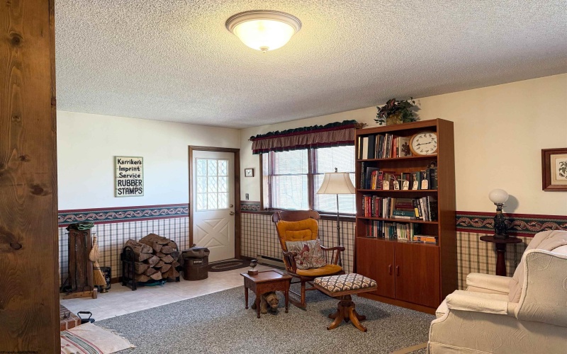 344 Harpertown Road, Elkins, West Virginia 26241, 4 Bedrooms Bedrooms, 8 Rooms Rooms,3 BathroomsBathrooms,Single Family Detached,For Sale,Harpertown,10163490