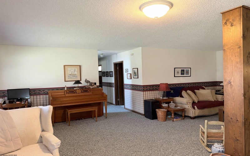 344 Harpertown Road, Elkins, West Virginia 26241, 4 Bedrooms Bedrooms, 8 Rooms Rooms,3 BathroomsBathrooms,Single Family Detached,For Sale,Harpertown,10163490