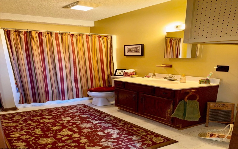 344 Harpertown Road, Elkins, West Virginia 26241, 4 Bedrooms Bedrooms, 8 Rooms Rooms,3 BathroomsBathrooms,Single Family Detached,For Sale,Harpertown,10163490