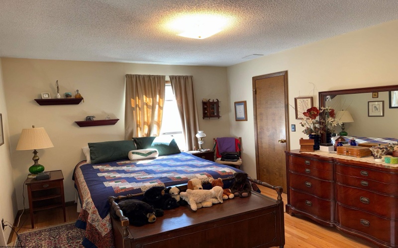 344 Harpertown Road, Elkins, West Virginia 26241, 4 Bedrooms Bedrooms, 8 Rooms Rooms,3 BathroomsBathrooms,Single Family Detached,For Sale,Harpertown,10163490