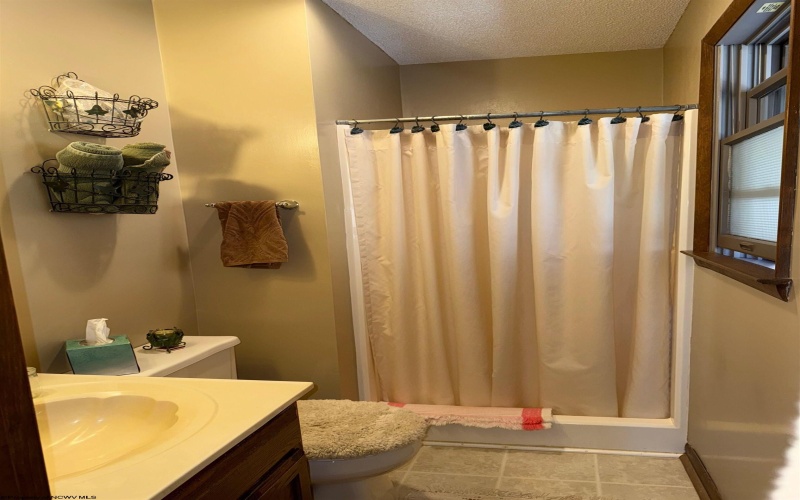 344 Harpertown Road, Elkins, West Virginia 26241, 4 Bedrooms Bedrooms, 8 Rooms Rooms,3 BathroomsBathrooms,Single Family Detached,For Sale,Harpertown,10163490