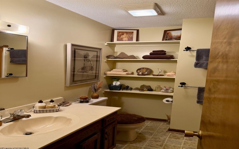 344 Harpertown Road, Elkins, West Virginia 26241, 4 Bedrooms Bedrooms, 8 Rooms Rooms,3 BathroomsBathrooms,Single Family Detached,For Sale,Harpertown,10163490