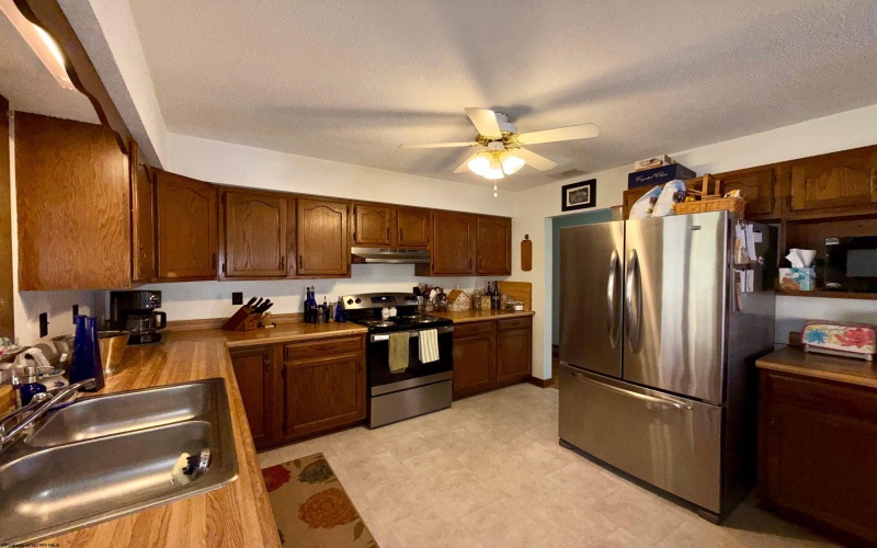 344 Harpertown Road, Elkins, West Virginia 26241, 4 Bedrooms Bedrooms, 8 Rooms Rooms,3 BathroomsBathrooms,Single Family Detached,For Sale,Harpertown,10163490