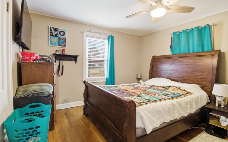 164 Seneca Drive, Clarksburg, West Virginia 26301, 3 Bedrooms Bedrooms, 6 Rooms Rooms,1 BathroomBathrooms,Single Family Detached,For Sale,Seneca,10163488