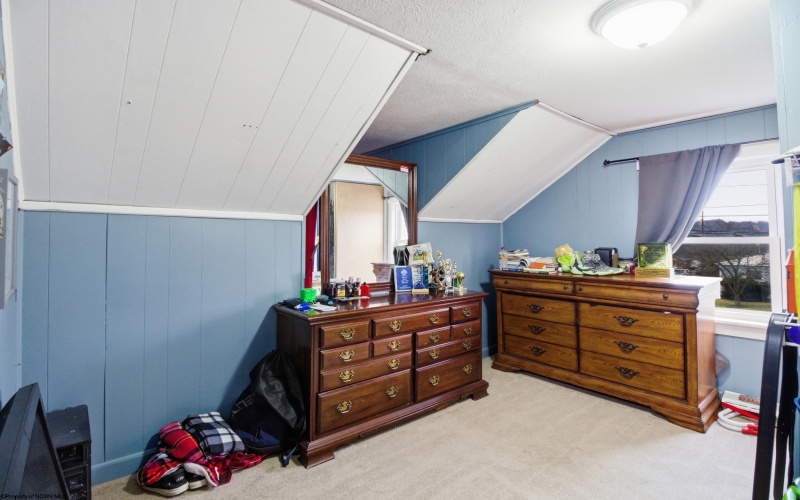 164 Seneca Drive, Clarksburg, West Virginia 26301, 3 Bedrooms Bedrooms, 6 Rooms Rooms,1 BathroomBathrooms,Single Family Detached,For Sale,Seneca,10163488