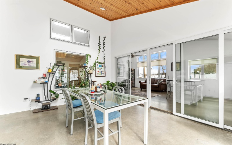 160 Greenbrier Street, Morgantown, West Virginia 26501, 3 Bedrooms Bedrooms, 8 Rooms Rooms,2 BathroomsBathrooms,Single Family Detached,For Sale,Greenbrier,10163479