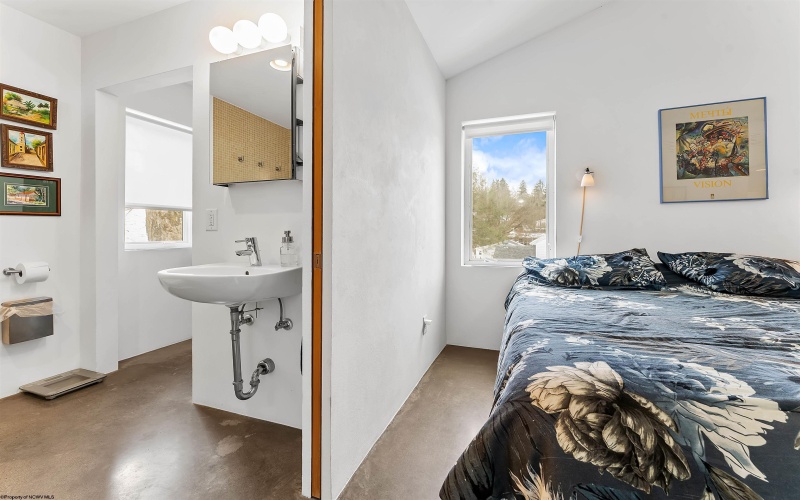 160 Greenbrier Street, Morgantown, West Virginia 26501, 3 Bedrooms Bedrooms, 8 Rooms Rooms,2 BathroomsBathrooms,Single Family Detached,For Sale,Greenbrier,10163479