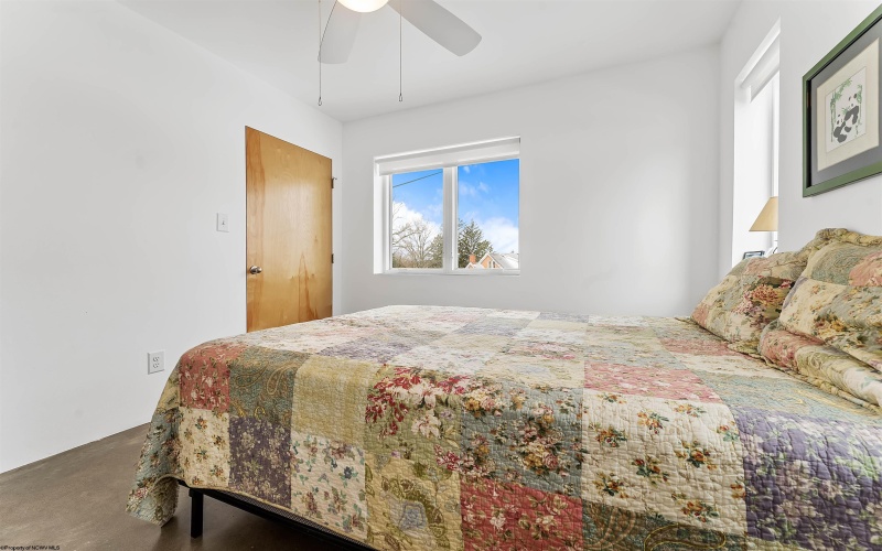 160 Greenbrier Street, Morgantown, West Virginia 26501, 3 Bedrooms Bedrooms, 8 Rooms Rooms,2 BathroomsBathrooms,Single Family Detached,For Sale,Greenbrier,10163479