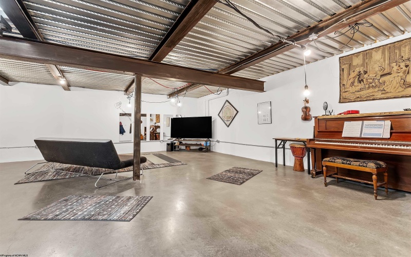 160 Greenbrier Street, Morgantown, West Virginia 26501, 3 Bedrooms Bedrooms, 8 Rooms Rooms,2 BathroomsBathrooms,Single Family Detached,For Sale,Greenbrier,10163479