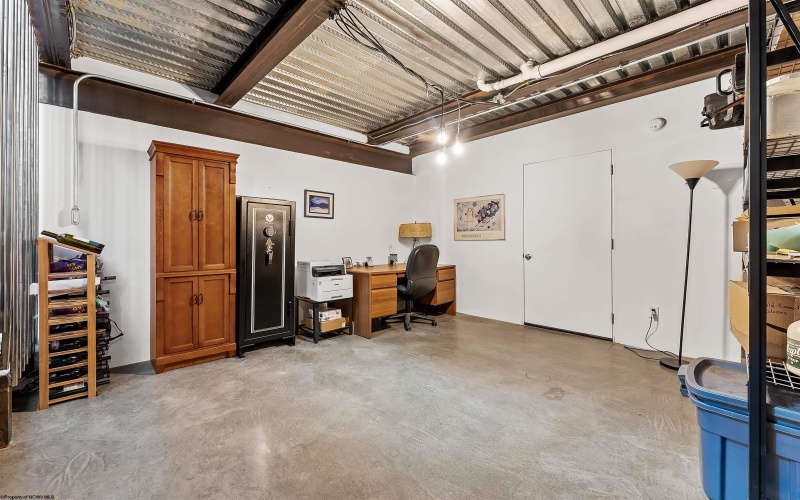 160 Greenbrier Street, Morgantown, West Virginia 26501, 3 Bedrooms Bedrooms, 8 Rooms Rooms,2 BathroomsBathrooms,Single Family Detached,For Sale,Greenbrier,10163479