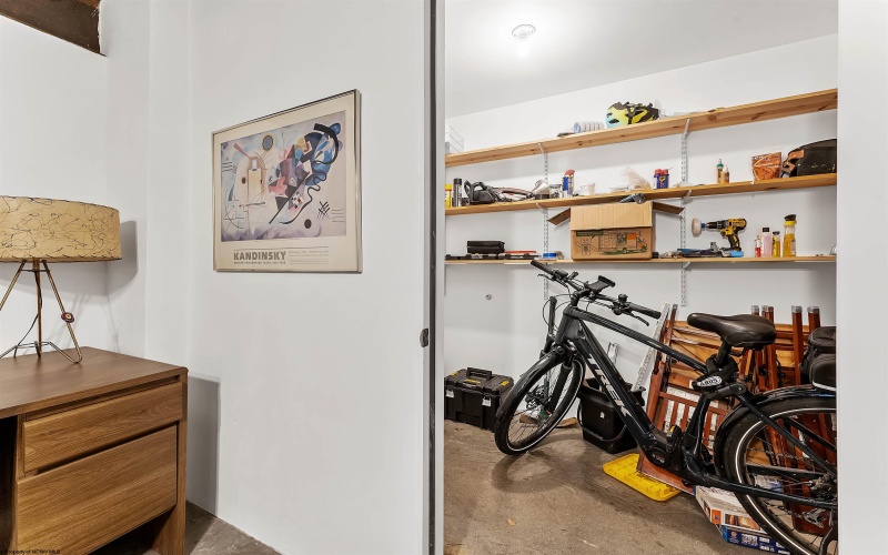 160 Greenbrier Street, Morgantown, West Virginia 26501, 3 Bedrooms Bedrooms, 8 Rooms Rooms,2 BathroomsBathrooms,Single Family Detached,For Sale,Greenbrier,10163479