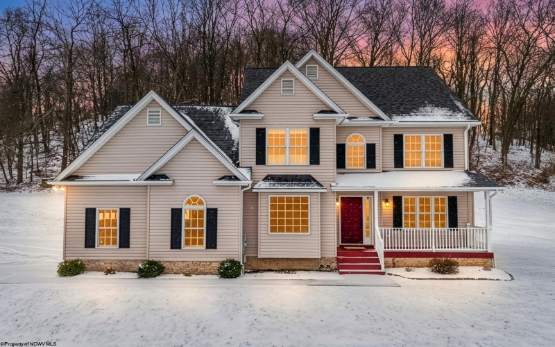 137 Thistledown Lane, Morgantown, West Virginia 26508, 4 Bedrooms Bedrooms, 10 Rooms Rooms,2 BathroomsBathrooms,Single Family Detached,For Sale,Thistledown,10163480 137 Thistledown Lane, Morgantown, West Virginia 26508, 4 Bedrooms Bedrooms, 10 Rooms Rooms,2 BathroomsBathrooms,Single Family Detached,For Sale,Thistledown,10163480