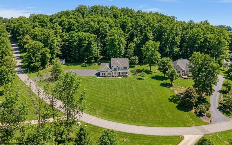 137 Thistledown Lane, Morgantown, West Virginia 26508, 4 Bedrooms Bedrooms, 10 Rooms Rooms,2 BathroomsBathrooms,Single Family Detached,For Sale,Thistledown,10163480 137 Thistledown Lane, Morgantown, West Virginia 26508, 4 Bedrooms Bedrooms, 10 Rooms Rooms,2 BathroomsBathrooms,Single Family Detached,For Sale,Thistledown,10163480